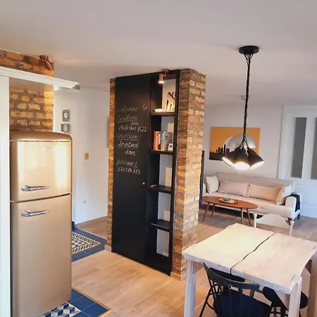 Apartment Drustveni Dom