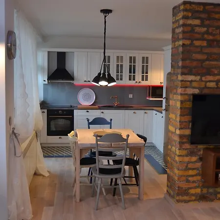 Drustveni Dom Apartment *