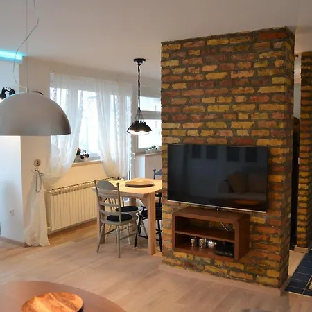 Drustveni Dom Apartment